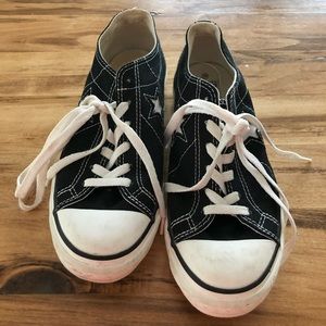 Black Converse One Star, Size 8.5